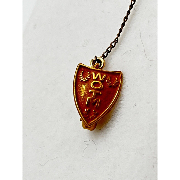 Vintage Rare Moose Lodge Lapel Pin WOTM 1/1010 Real gold Women of The Moose - Picture 2 of 6